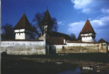 Die Kirchenburg von Kleinschenk
